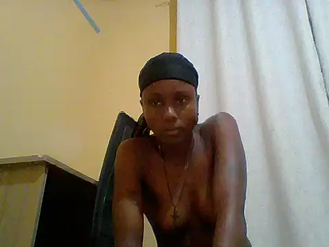 Snapshot of kiki8390 chatting on July 6, 8:44 pm kiki8390 online show from July 6, 8:44 pm