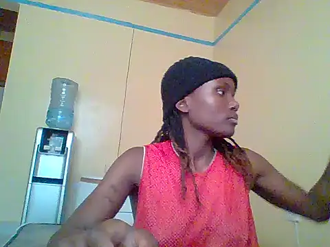 Snapshot of kiki8390 chatting on July 9, 2:43 pm kiki8390 online show from July 9, 2:43 pm