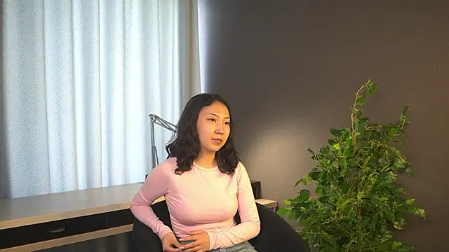 KeithaNolder online show from May 17, 8:23 am