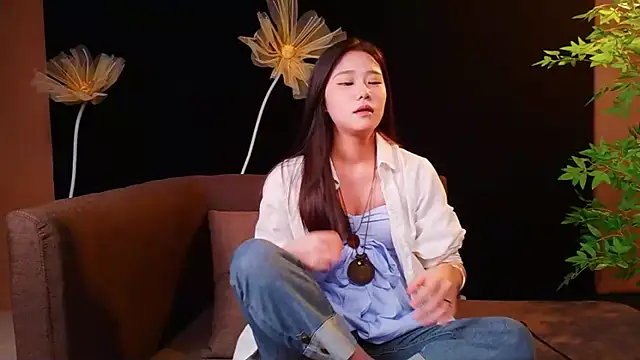 yu598188 online show from June 3, 2:58 am