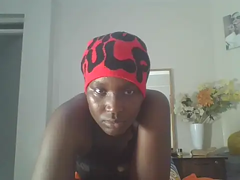 Snapshot of Ebony_sweet_slut chatting on May 15, 7:21 pm Ebony sweet slut online show from May 15, 7:21 pm