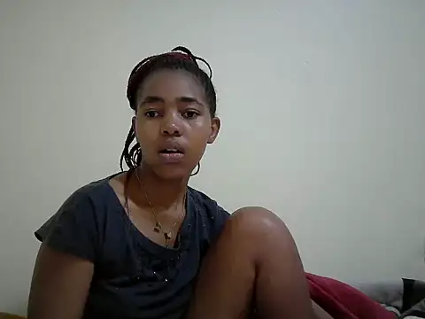Snapshot of MidnightNala chatting on June 26, 7:40 pm MidnightNala online show from June 26, 7:40 pm