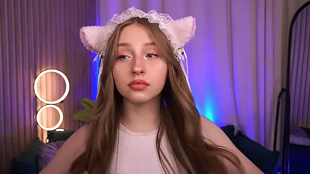 EvelinRoyce online show from June 22, 1:08 pm