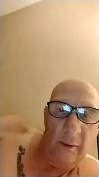 Snapshot of Tippy676 chatting on May 20, 6:41 am Tippy676 online show from May 20, 6:41 am