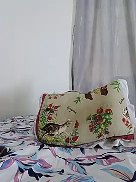 Snapshot of hornny_phrase2 chatting on May 29, 5:49 am hornny phrase2 online show from May 29, 5:49 am