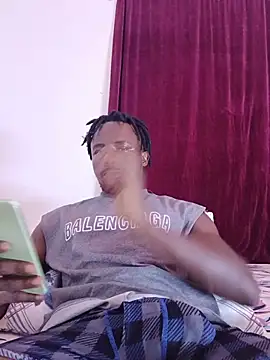 Snapshot of hornny_phrase2 chatting on July 13, 10:29 am hornny phrase2 online show from July 13, 10:29 am