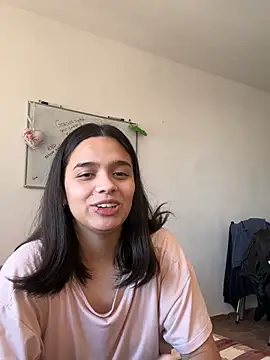 Snapshot of delilahraebaby chatting on June 11, 5:33 pm delilahraebaby online show from June 11, 5:33 pm