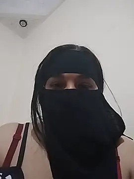 Snapshot of Laty_123 chatting on May 18, 12:40 am Laty 123 online show from May 18, 12:40 am