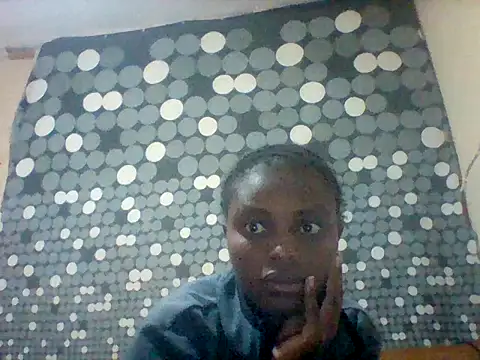 Snapshot of liligal chatting on July 2, 4:29 am liligal online show from July 2, 4:29 am