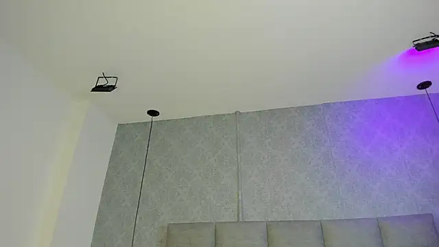 Snapshot of Kimberlyy- chatting on May 21, 11:50 am Kimberlyy- online show from May 21, 11:50 am