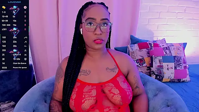 alison daniels  online show from January 17, 5:12 am