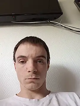 Snapshot of thomsnapchaud chatting on June 30, 9:32 am thomsnapchaud online show from June 30, 9:32 am
