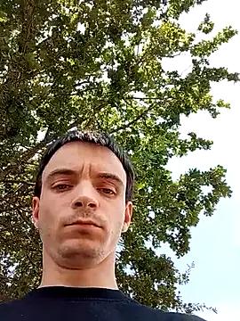 Snapshot of thomsnapchaud chatting on July 16, 1:28 pm thomsnapchaud online show from July 16, 1:28 pm
