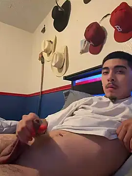 Snapshot of papi_chuloallyours chatting on June 23, 3:15 am papi chuloallyours online show from June 23, 3:15 am
