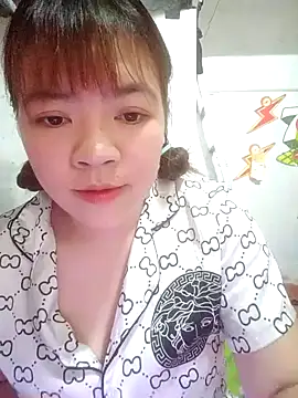 Snapshot of Loleml01 chatting on May 29, 6:00 am Loleml01 online show from May 29, 6:00 am