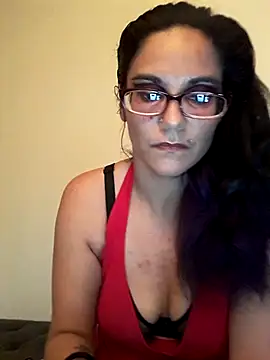 Snapshot of MamaBee88 chatting on June 26, 12:31 pm MamaBee88 online show from June 26, 12:31 pm