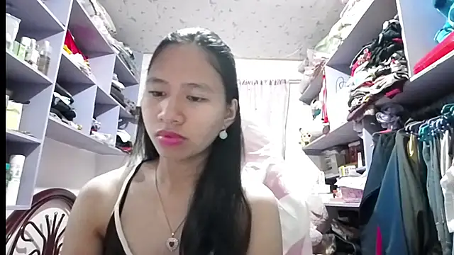Snapshot of JoyeAmesbury chatting on June 29, 11:32 am JoyeAmesbury online show from June 29, 11:32 am