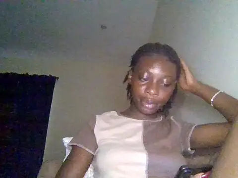 Snapshot of miss_petite0 chatting on May 26, 7:04 am miss petite0 online show from May 26, 7:04 am