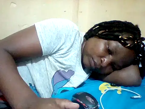 Snapshot of Camilla-Sweets chatting on May 20, 6:52 am Camilla-Sweets online show from May 20, 6:52 am