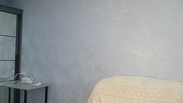 Snapshot of Mia_pinkie chatting on May 29, 8:07 pm Mia pinkie online show from May 29, 8:07 pm
