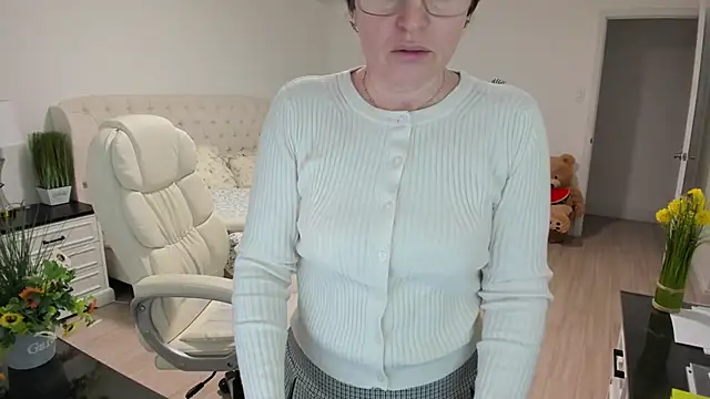 Vika73 online show from February 25, 12:37 pm