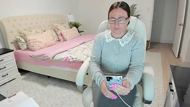 Vika73 online show from July 7, 11:47 am