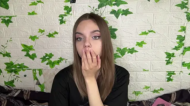 Snapshot of LisaPorse chatting on June 19, 3:05 pm LisaPorse online show from June 19, 3:05 pm