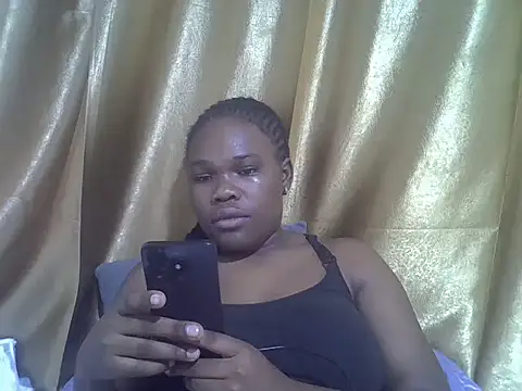 Snapshot of lovelymeli2 chatting on June 18, 10:03 pm lovelymeli2 online show from June 18, 10:03 pm