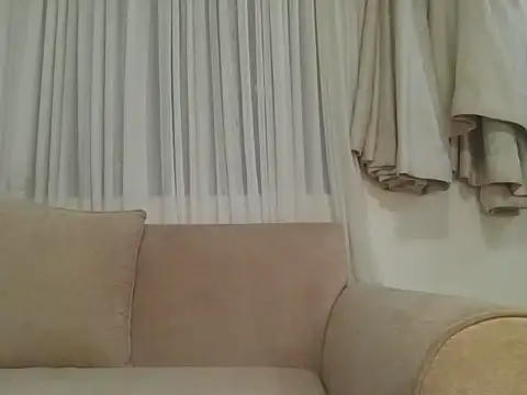 Snapshot of big-aggy chatting on May 16, 5:34 pm big-aggy online show from May 16, 5:34 pm