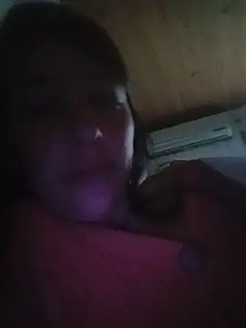 Snapshot of guapitaaa_love chatting on June 13, 6:28 pm guapitaaa love online show from June 13, 6:28 pm