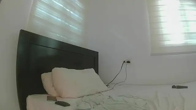 SovereignSilk online show from July 29, 2:04 pm