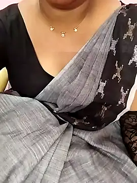 Snapshot of Tamil_Hot_Kulfi chatting on May 22, 4:41 am Tamil Hot Kulfi online show from May 22, 4:41 am