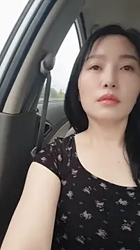 lylxili online show from June 18, 12:44 am