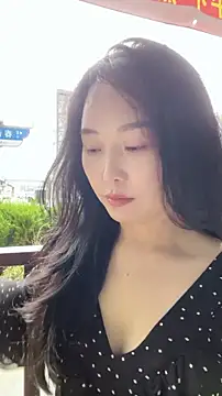 lylxili online show from June 25, 10:42 am