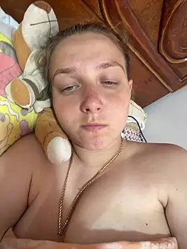 Snapshot of Loulou_fck chatting on July 1, 1:02 pm Loulou fck online show from July 1, 1:02 pm