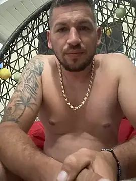 ModelJJ online show from June 23, 7:01 pm