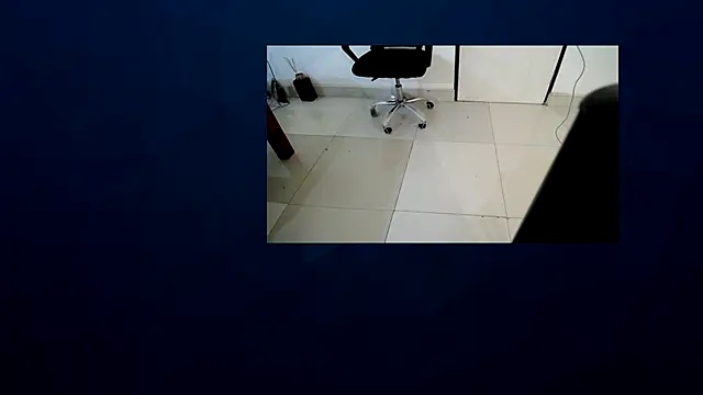 SophiaVee online show from July 18, 1:37 pm