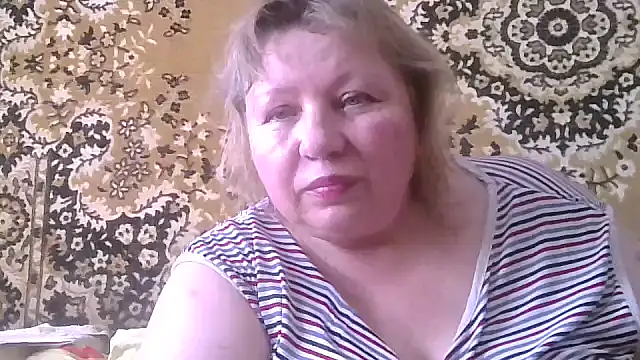 Snapshot of LediMelissa chatting on July 1, 1:56 pm LediMelissa online show from July 1, 1:56 pm