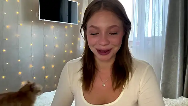 Lia be mine online show from July 10, 7:01 am