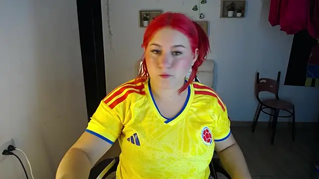 Snapshot of Candy_Smith20 chatting on June 17, 10:10 pm Candy Smith20 online show from June 17, 10:10 pm