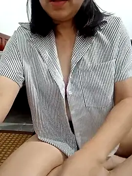 Snapshot of LalisaSexy chatting on July 25, 2:47 pm LalisaSexy online show from July 25, 2:47 pm