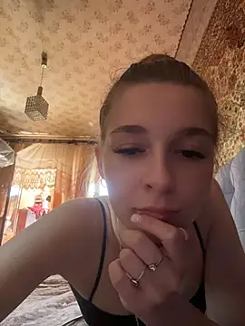 Snapshot of ToryAdaire chatting on July 2, 6:52 am ToryAdaire online show from July 2, 6:52 am