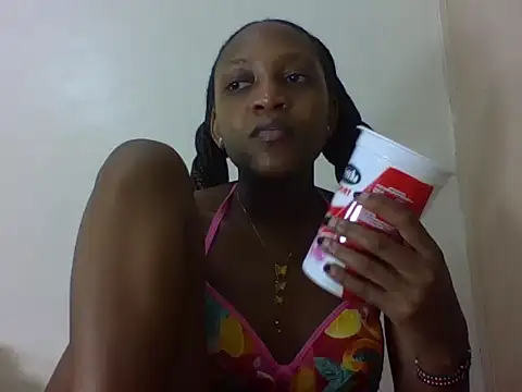Snapshot of vinsishly chatting on June 18, 4:44 pm vinsishly online show from June 18, 4:44 pm