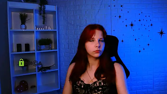 kriss babyyy online show from June 14, 2:24 am