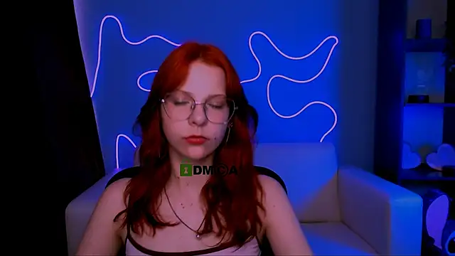 kriss babyyy online show from June 15, 9:11 am