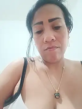 Snapshot of OliviaWilliamm chatting on June 28, 2:06 am OliviaWilliamm online show from June 28, 2:06 am