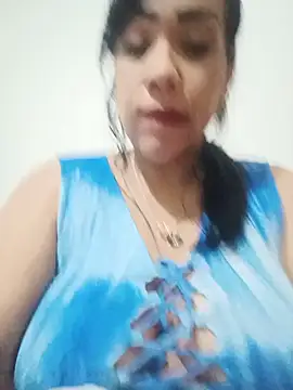 Snapshot of OliviaWilliamm chatting on July 5, 12:39 am OliviaWilliamm online show from July 5, 12:39 am