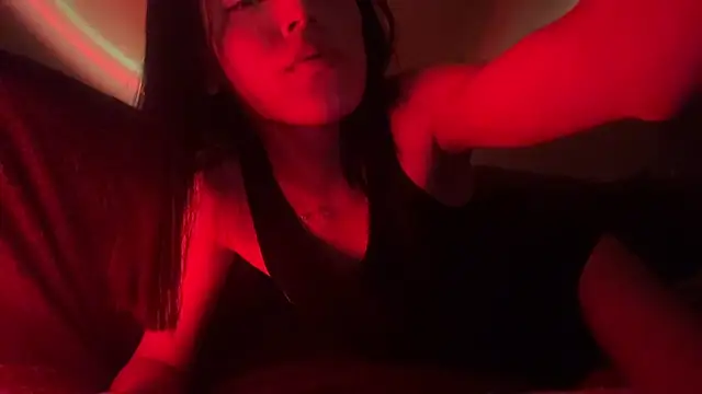 Snapshot of MarlyJess chatting on June 6, 7:51 pm MarlyJess online show from June 6, 7:51 pm