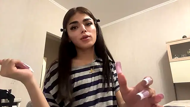 Snapshot of MarlyJess chatting on July 29, 12:42 am MarlyJess online show from July 29, 12:42 am