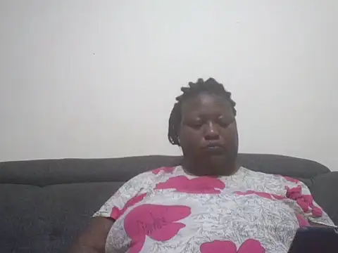 Snapshot of fat_ebonyqueen chatting on June 5, 7:30 pm fat ebonyqueen online show from June 5, 7:30 pm